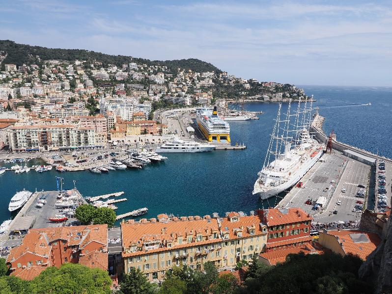 Nice, France: Colline du Chateau (Castle Hill): view of Port de Nice Lympia