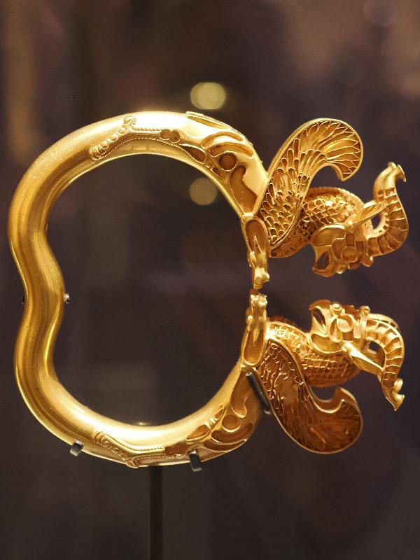 London, England: British Museum: Gold armlet with leaping lion-griffin tips (500-330 BC, found at Takht-i Kuwad, Tajikistan)