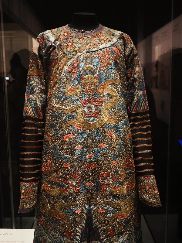 London, England: British Museum: Imperial blue robe (silk, about 1800, Imperial workshops: Nanjing, Suzhou or Hangzhou)
