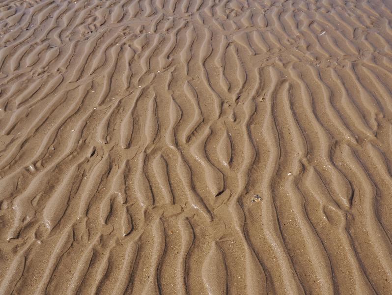 Wells-next-the-Sea, England: beach: textured sand