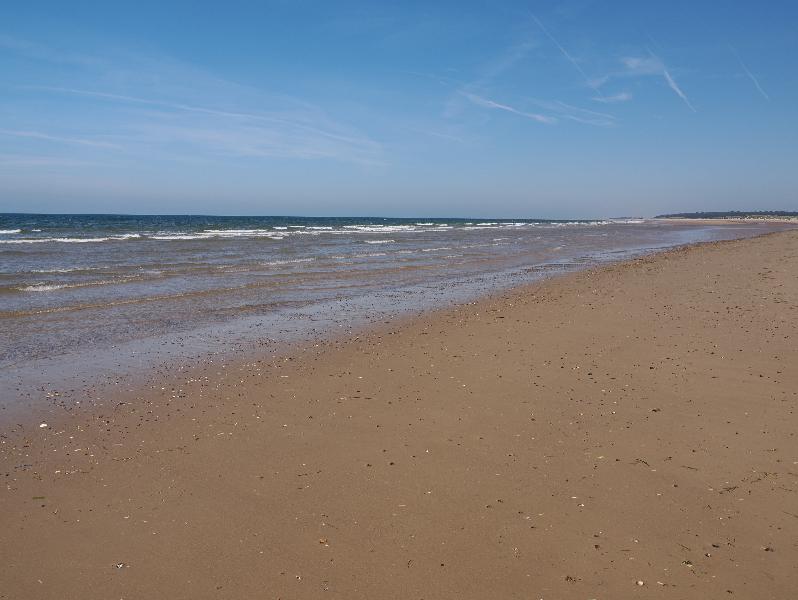 Wells-next-the-Sea, England: beach: empty beach