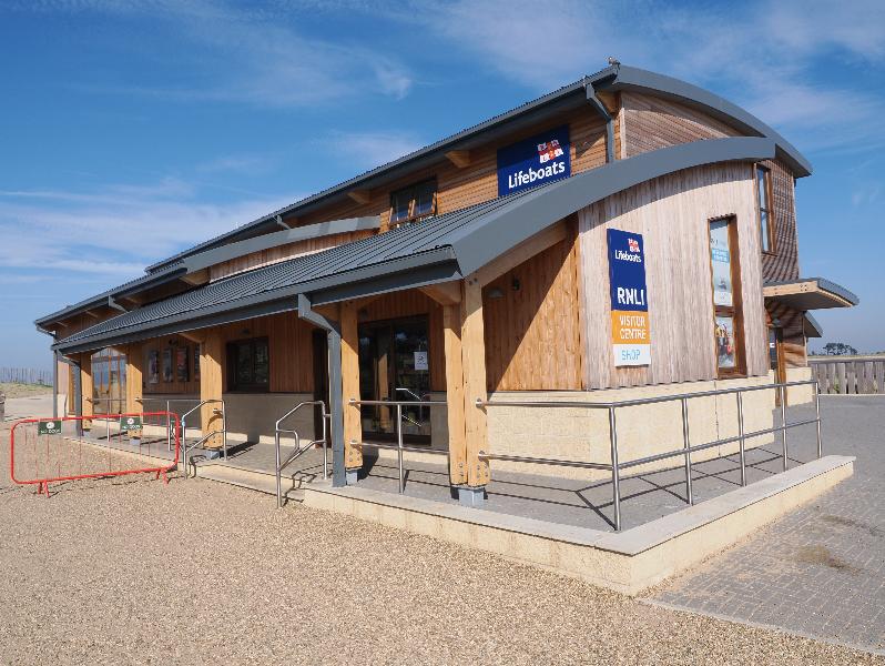 Wells-next-the-Sea, England: beach: RNLI Wells Lifeboat Station and Visitor Centre (2020-2022, Studio Four Architects)