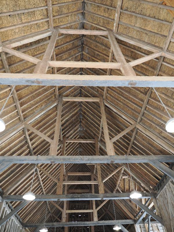 Wimpole, England: Wimpole Estate: large barn roof
