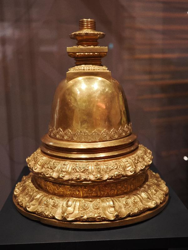 London, England: British Museum: gold reliquary (ca. 1450-1530, Kingdom of Bago)