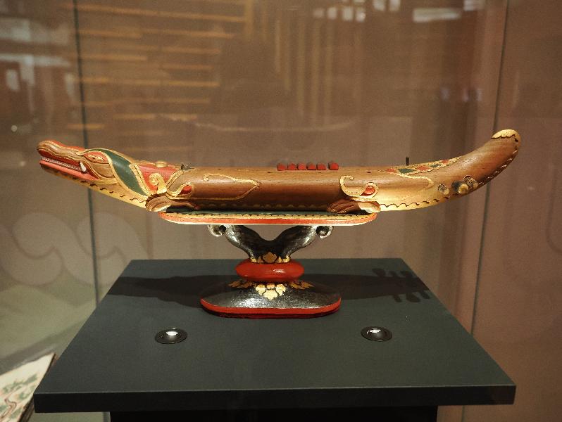 London, England: British Museum: Crocodile zither (ca. 1886, probably Myeik, British Burma)