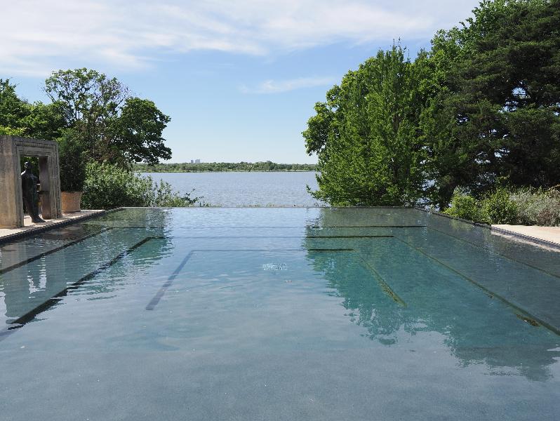 Dallas, Texas (TX): Dallas Arboretum & Botanical Gardens: reflective basin (2000)