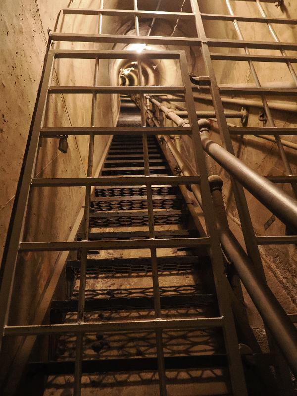 Hoover Dam, Nevada (NV) / Arizona (AZ): Hoover Dam Access Road: long stairway up