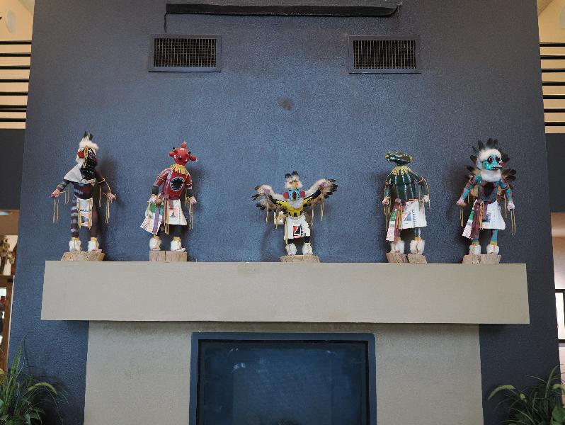 Williams, Arizona (AZ): Best Western Plus Inn of Williams: Hopi Katsina figures (Kachina dolls)