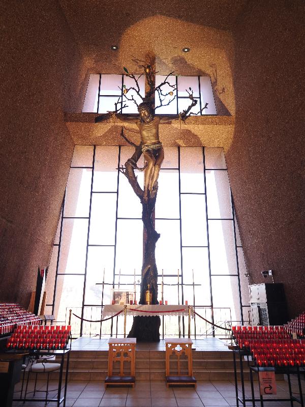 Sedona, Arizona (AZ): Chapel of the Holy Cross: crucifixion (installed 2018, James Muir)