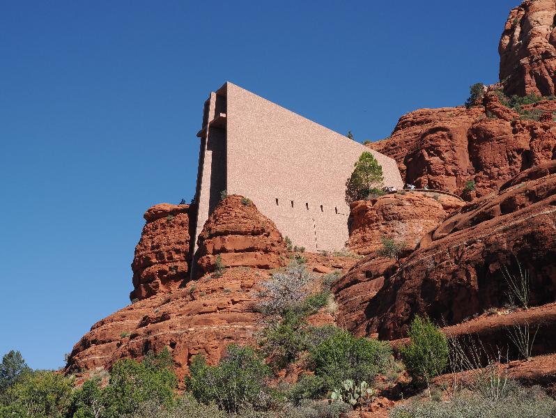 Sedona, Arizona (AZ): Chapel of the Holy Cross: view from side (1954-1956, August K. Strotz and Richard Allen of Anshen and Allen)