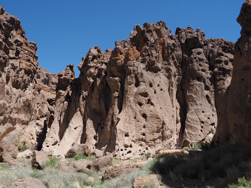 Mojave National Preserve, California (CA): Rings Loop Trail: rocks at the rings