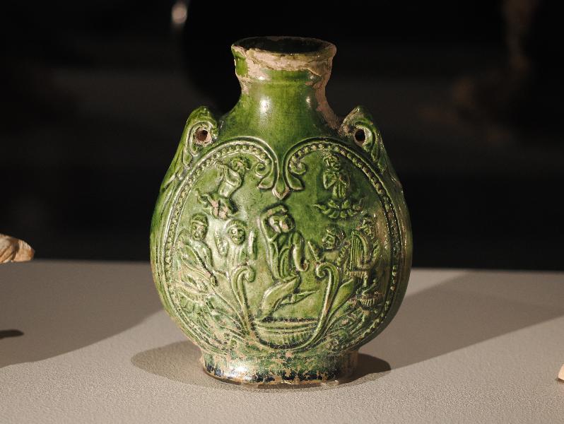 London, England: British Museum: flask with dancer and musicians (AD 500s-600s, China)
