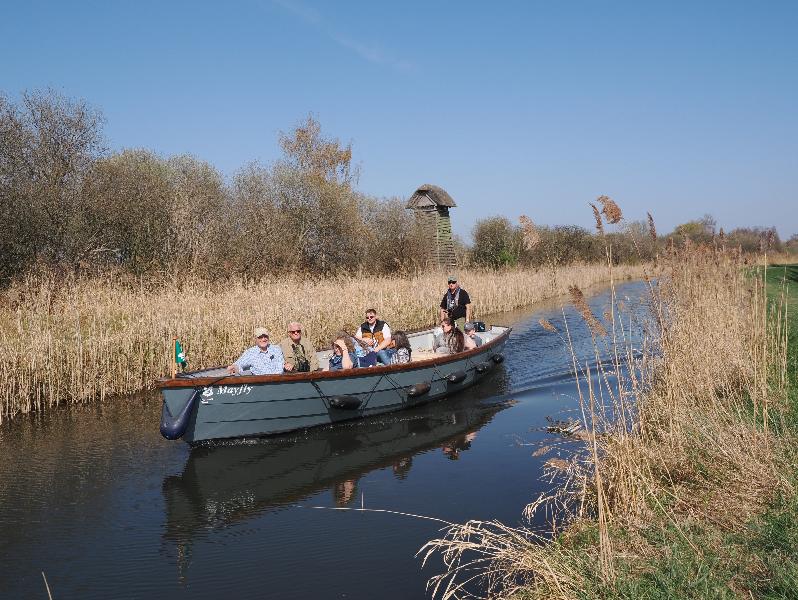 Wicken, England: Wicken Fen: tour boat