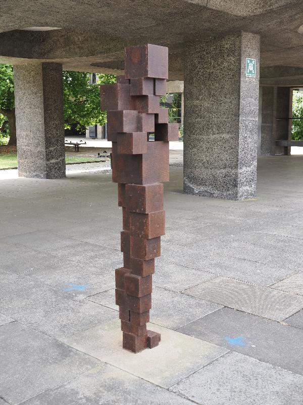 Cambridge, England: Sidgwick Site: Daze IV (2014, Antony Gormley)