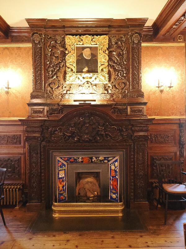 Oxburgh Estate, England: Oxburgh Hall, Dining Room: fireplace