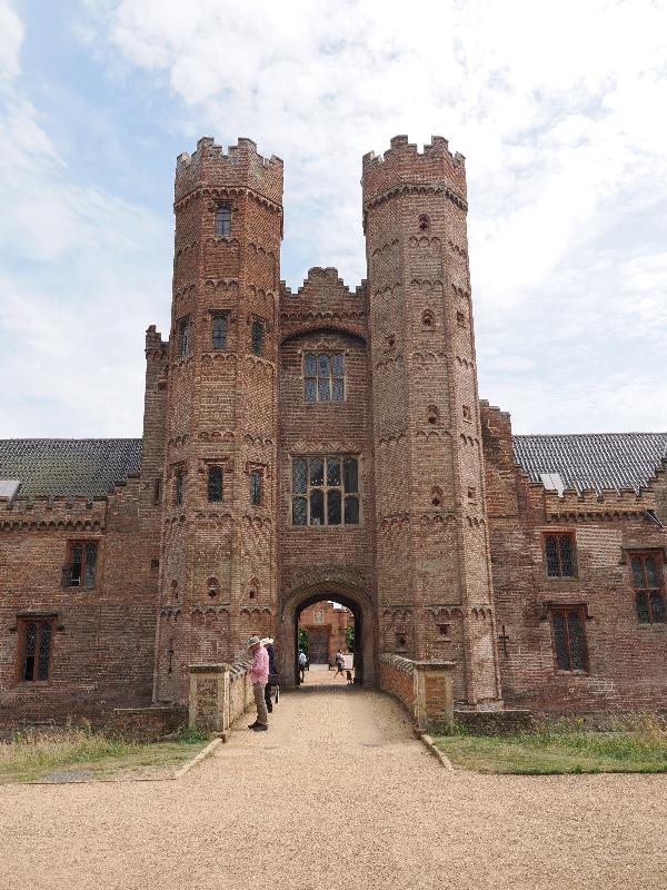Oxburgh Estate, England: Oxburgh Hall, Gatehouse: view from outside courtyard