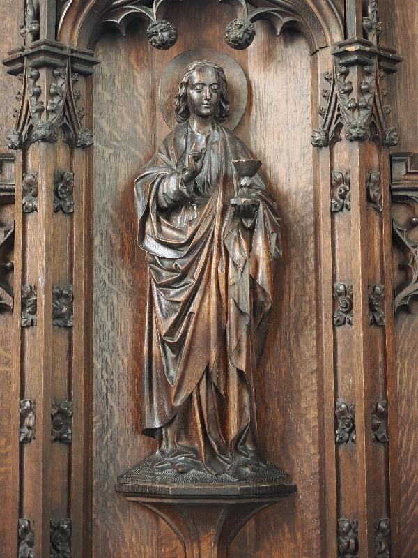 Cambridge, England: Little St Mary's Church: reredos, St John