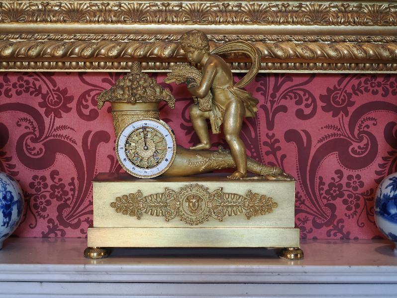 Ickworth, England: Ickworth House, Smoking Room: clock on fireplace mantel
