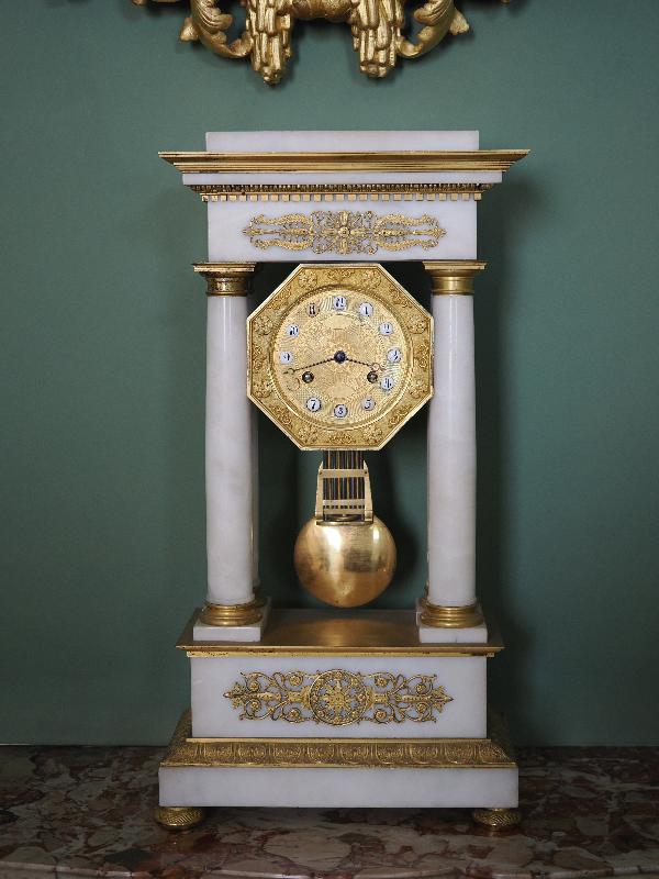 Ickworth, England: Ickworth House, Silver Room: clock