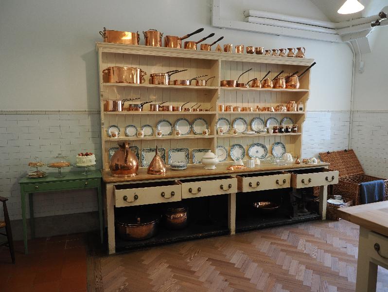 Ickworth, England: Ickworth House, Basement: Welsh dresser