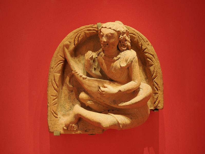 London, England: British Museum: musician (AD 400-500, Ahicchara, Uttar Pradesh, India)
