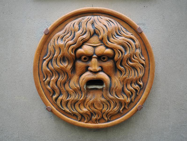 Stresa, Italy: Via Principessa Margherita: La Bocca della Verita Stresiana