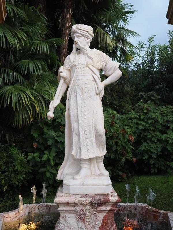Stresa, Italy: Grand Hotel Des Iles Borromees: statue personifying Asia