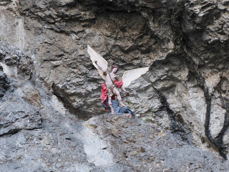 Santa Caterina del Sasso, Italy: hermitage: St George and the Dragon