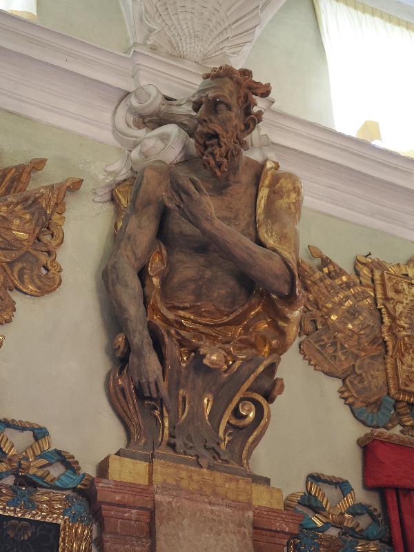 Isola Bella, Italy: Palazzo Borromeo, La Sala del Trono (The Throne Room): telamon