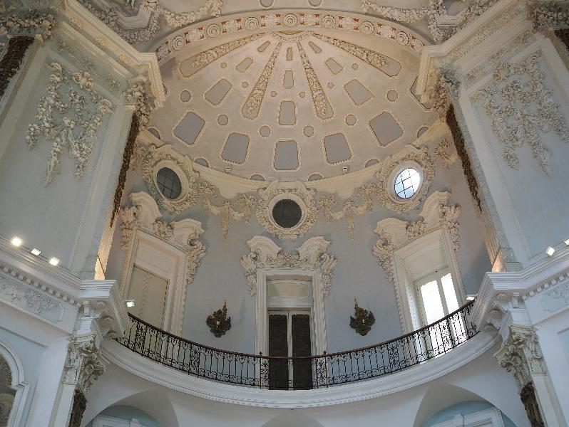 Isola Bella, Italy: Palazzo Borromeo, Il Salone (The Reception Room): alcove