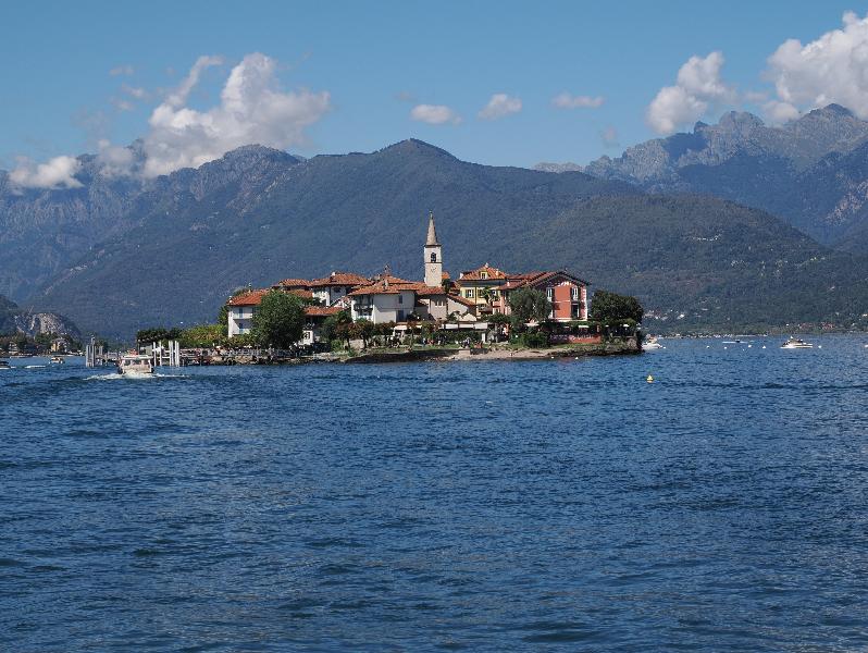 Lake Maggiore, Italy: Palazzo Borromeo, garden: view of Isola Superiore (Pescatore) from ferry