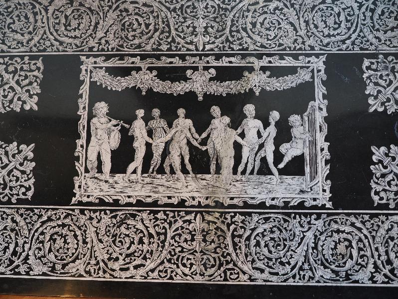 Isola Madre, Italy: Palazzo Borromeo: dancing figures (tabletop?)