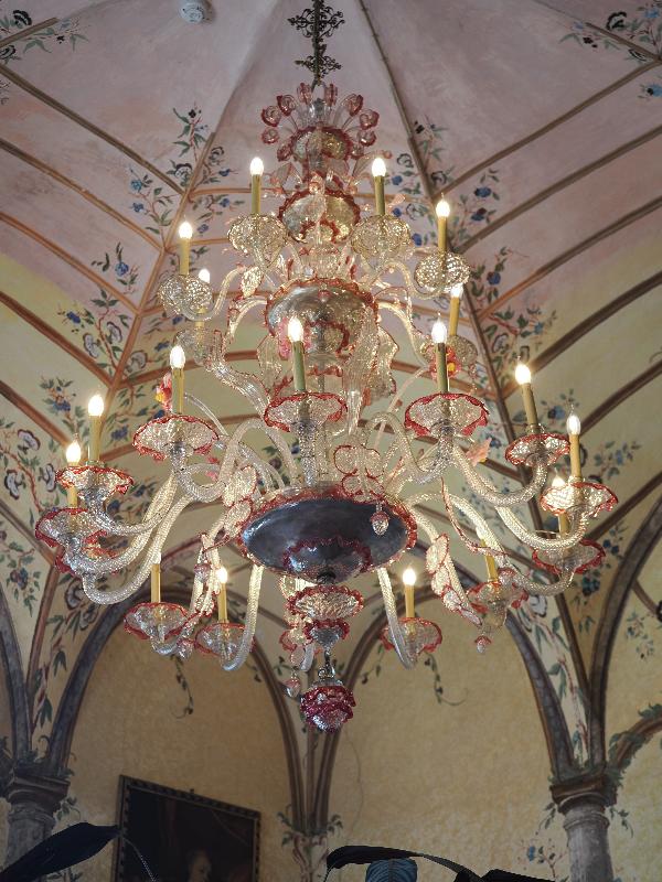 Isola Madre, Italy: Palazzo Borromeo: chandelier (Murano)