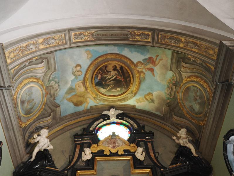 Pallanza, Italy: Church of San Leonardo: ceiling