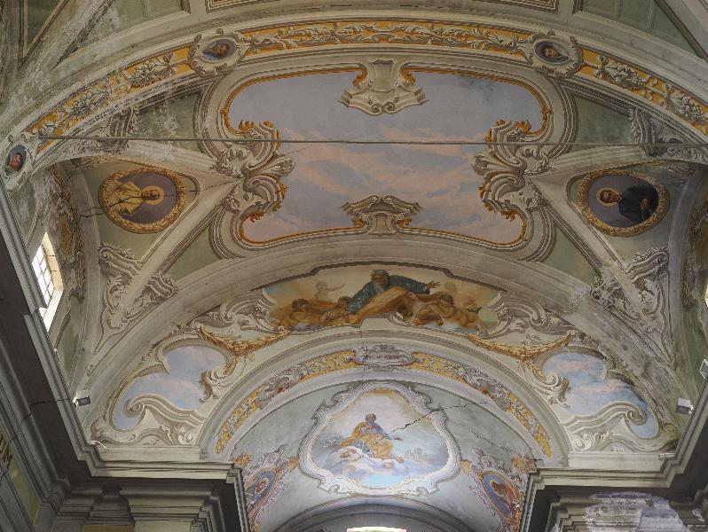 Pallanza, Italy: Church of St Joseph: ceiling
