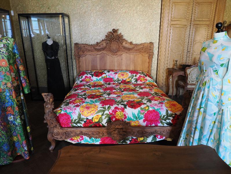 Varenna, Italy: Villa Monastero, Main Room (Master Bedroom): bed