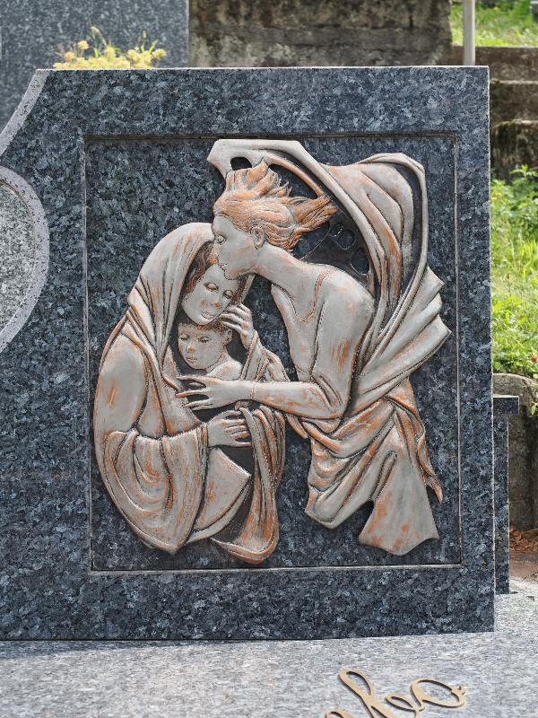Bellano, Italy: Communal Cemetery: Granzella monument