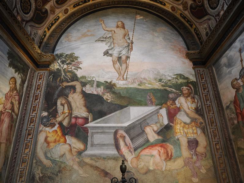 Milan, Italy: Chiesa di San Maurizio al Monastero Maggiore: Chapel of the Resurrection (Bergamina), Resurrection of Jesus (1555, Giovan Pietro and Aurelio Luini)