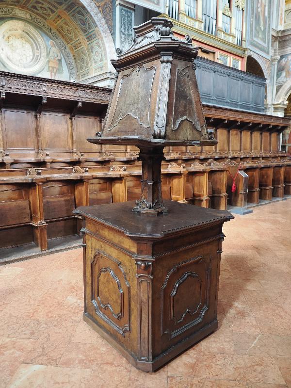 Milan, Italy: Chiesa di San Maurizio al Monastero Maggiore: lectern