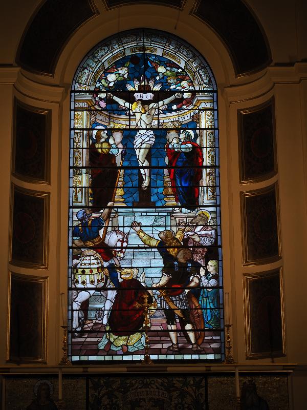 London, England: St Botolph-without-Bishopsgate: Crucifixion (1869, James Powell and Sons, designed by Frank Wollaston Moody)