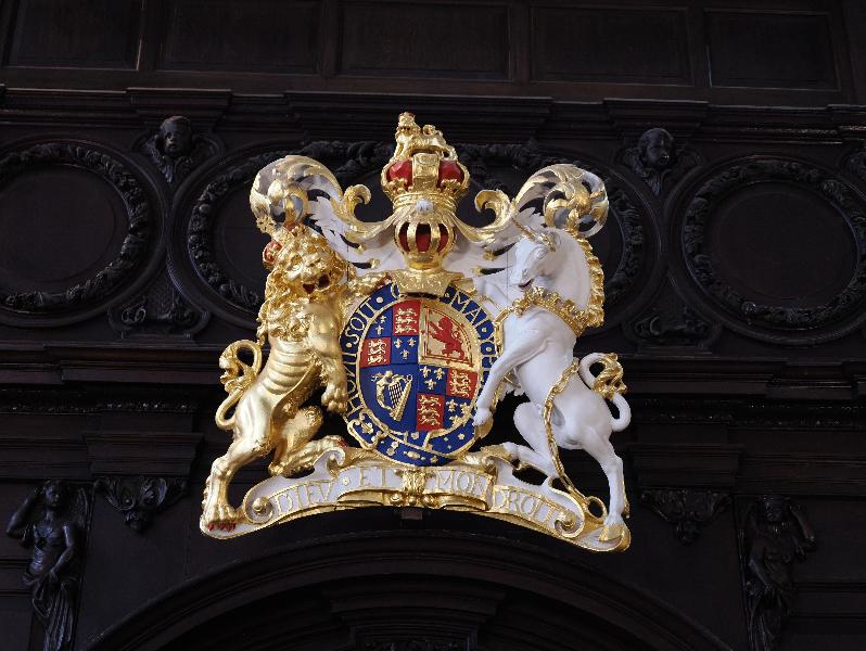 London, England: St Mary Abchurch: British royal coat of arms, Dieu et Mon Droit