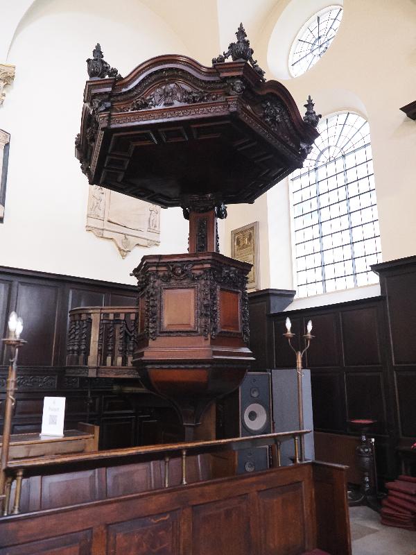 London, England: St Mary Abchurch: pulpit