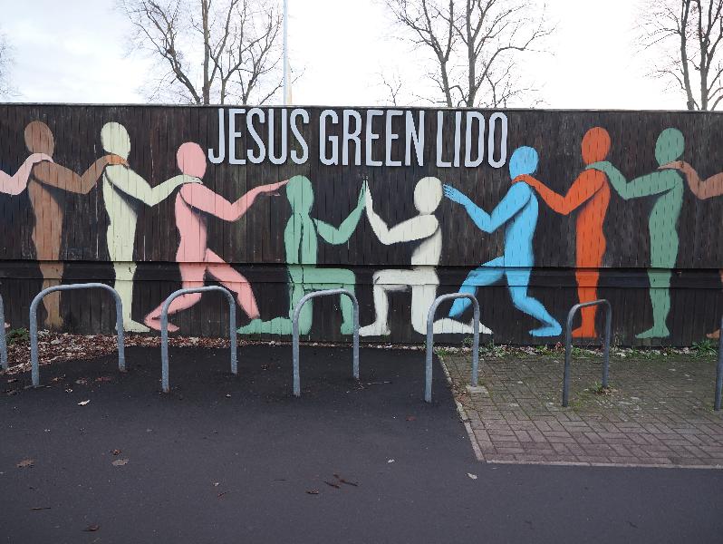 Cambridge, England: Jesus Green Lido: The Human Touch (2021, Giacomo Bufarini, RUN)