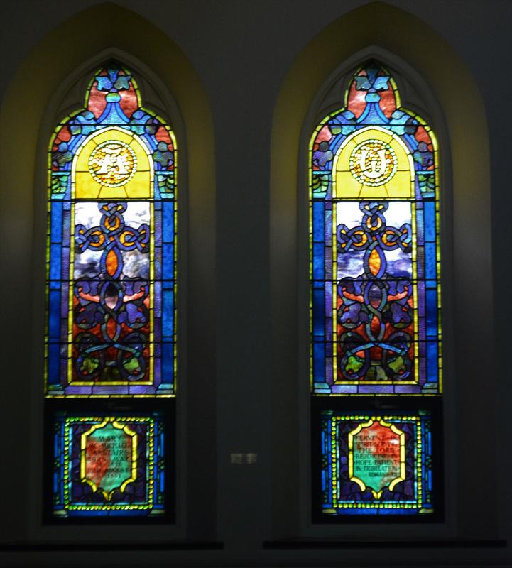 Carstairs Memorial Window:  ornamental