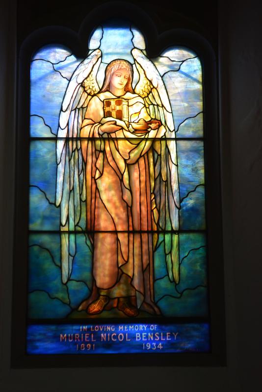 Bensley Memorial Window:  Angel with Lighted Lamp