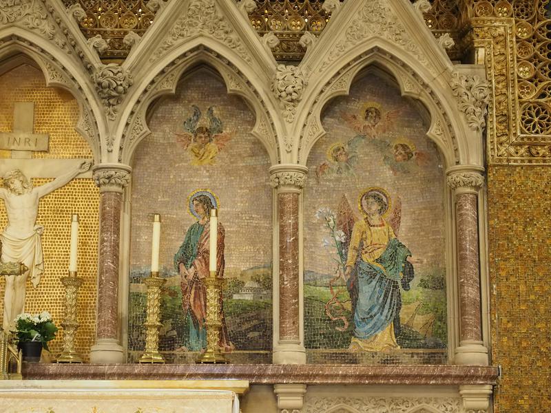 Tayloe Memorial Reredos:  mosaic reredos